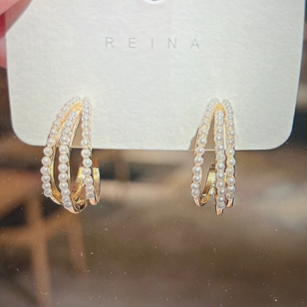 Gold plated C shape pearl earrings